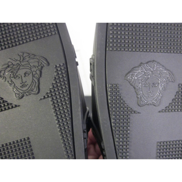 Versace Palazzo pool slide black slide rubber NWOT IT 41 - Picture 8 of 14